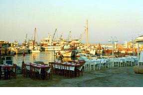 Liman i�i ve meyhaneler...